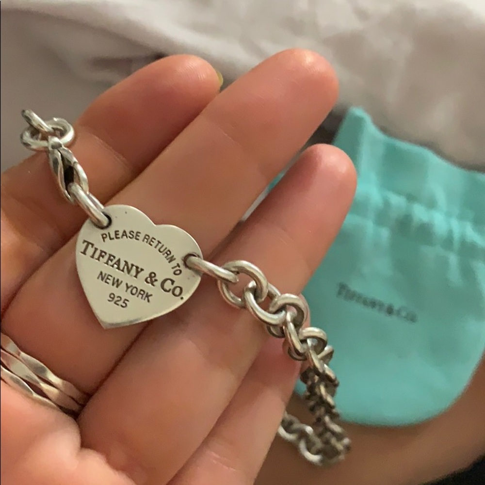 Tiffany Choker